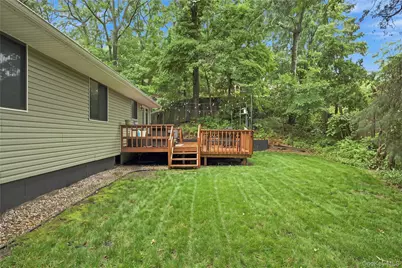 15 Seaside Avenue, Sound Beach, NY 11789 - Photo 19