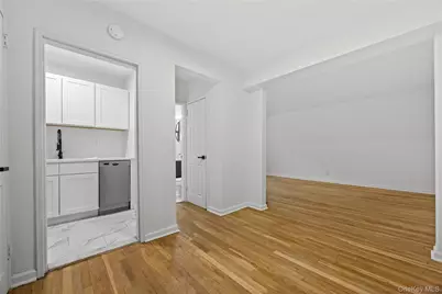 309 N Broadway Broadway #2G, Yonkers, NY 10701 - Photo 9