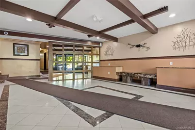 309 N Broadway Broadway #2G, Yonkers, NY 10701 - Photo 3