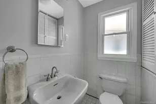 1736 Parkview Ave, Bronx, NY 10461 - Photo 13