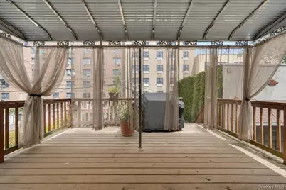 1736 Parkview Avenue, Bronx, NY 10461 - Photo 27