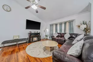 107 Cedar Oaks Ave, Farmingville, NY 11738 - Photo 11