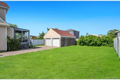 573 Miller Avenue, Freeport, NY 11520 - Photo 29