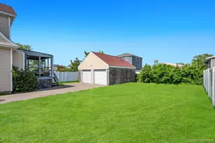 573 Miller Ave, Freeport, NY 11520 - Photo 29