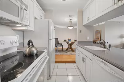 25 Rockledge Avenue #PH11, White Plains, NY 10601 - Photo 5