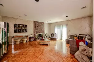 719 Hungry Harbor Rd, Valley Stream, NY 11581 - Photo 9