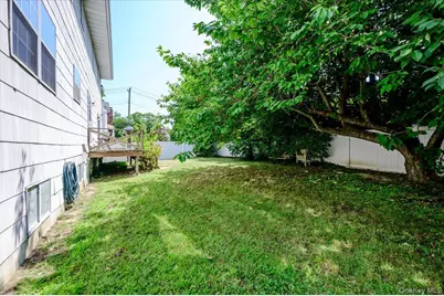 719 Hungry Harbor Road, Valley Stream, NY 11581 - Photo 27