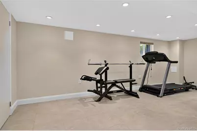 8 Yates Lane, Jericho, NY 11753 - Photo 23