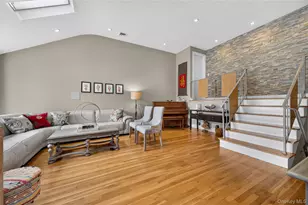 8 Yates Ln, Jericho, NY 11753 - Photo 5