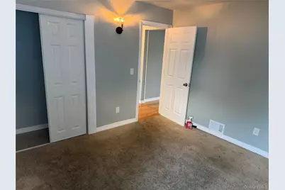 51 E Cedar Street, Central Islip, NY 11722 - Photo 11
