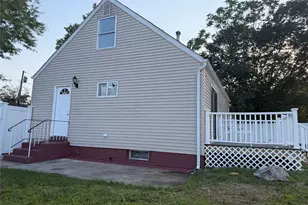 51 E Cedar St, Central Islip, NY 11722 - Photo 21