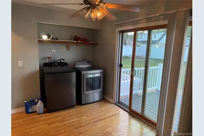 51 E Cedar Street, Central Islip, NY 11722 - Photo 9