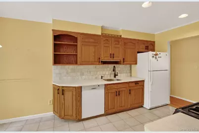 4 Jill Drive, West Nyack, NY 10994 - Photo 15