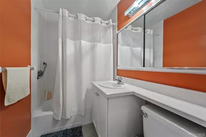 100 E Hartsdale Avenue #6LW, Hartsdale, NY 10530 - Photo 21