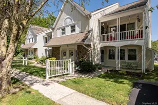 6 Burnham Ct, Fishkill, NY 12524 - Photo 3