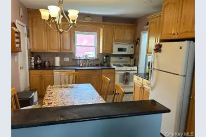 54 Catherine Street, Valley Stream, NY 11581 - Photo 9