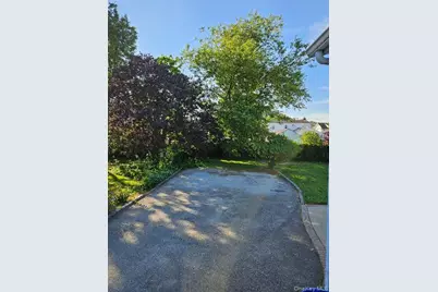 54 Catherine Street, Valley Stream, NY 11581 - Photo 39