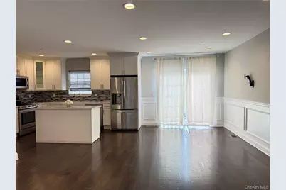 318 Cross Street #2, Westbury, NY 11590 - Photo 5