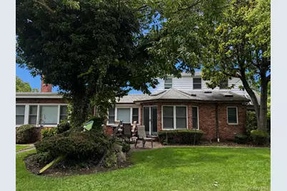 126 Hillside Avenue, Manhasset, NY 11030 - Photo 21