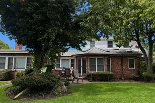 126 Hillside Ave, Manhasset, NY 11030 - Photo 21