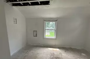 90 E 3rd St, Huntington Station, NY 11746 - Photo 7