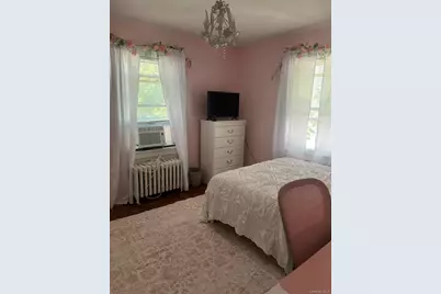 689 Stanton Avenue, Baldwin, NY 11510 - Photo 13