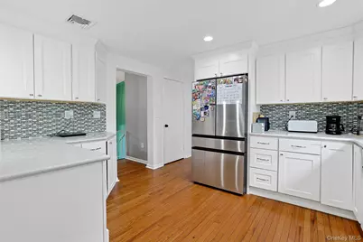 3320 Chelsey Street, Mohegan Lake, NY 10547 - Photo 5