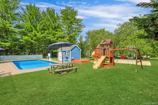 3320 Chelsey St, Mohegan Lake, NY 10547 - Photo 31