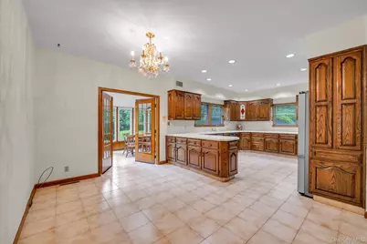 244 Store Hill Road, Old Westbury, NY 11568 - Photo 11