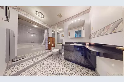 36 Leo Street #34, New York, NY 10314 - Photo 15