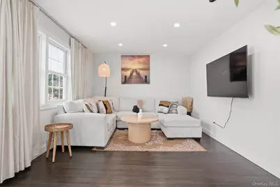 308 Hancock Street, Brentwood, NY 11717 - Photo 5