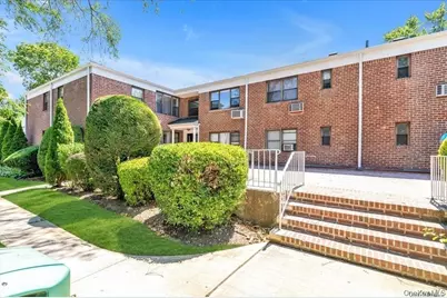 1205 E Broadway #F-24, Hewlett, NY 11557 - Photo 1