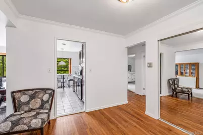 1205 E Broadway #F-24, Hewlett, NY 11557 - Photo 3