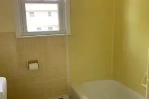 187 E 11th St, Huntington Station, NY 11746 - Photo 11