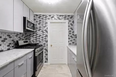 9910 60th Avenue #5J, Corona, NY 11368 - Photo 5