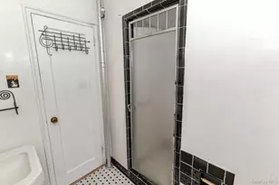 34-41 85th St, Jackson Heights, NY 11372 - Photo 23