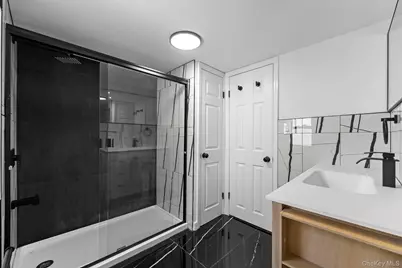 1977 Jackson Avenue, Elmont, NY 11003 - Photo 11