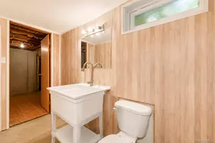 491 Smith St, Central Islip, NY 11722 - Photo 29