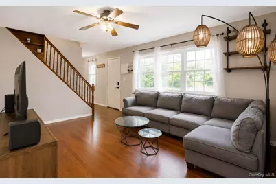 491 Smith Street, Central Islip, NY 11722 - Photo 7