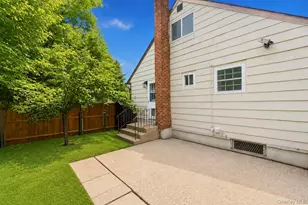 491 Smith St, Central Islip, NY 11722 - Photo 37