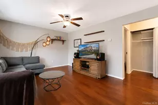 491 Smith St, Central Islip, NY 11722 - Photo 5