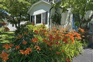 17 Cypress Ave, Port Washington, NY 11050 - Photo 3