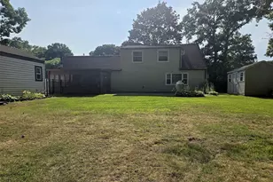 60 Meyer Ln, Medford, NY 11763 - Photo 5