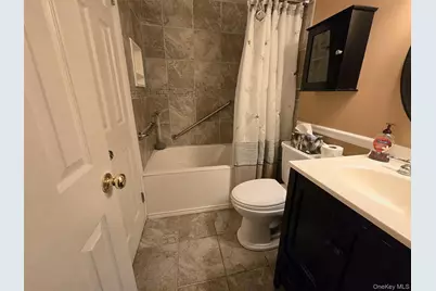 60 Meyer Lane, Medford, NY 11763 - Photo 21