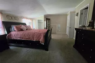 60 Meyer Ln, Medford, NY 11763 - Photo 29
