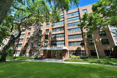 75-26 Bell Boulevard #LD, Oakland Gardens, NY 11364 - Photo 3