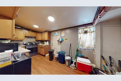 1711 Rockaway Parkway, Brooklyn, NY 11236 - Photo 9