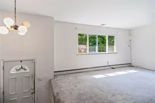 417 Winters Dr N, Mastic, NY 11950 - Photo 9
