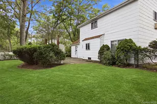 4 Smithtown Crescent, Smithtown, NY 11787 - Photo 23