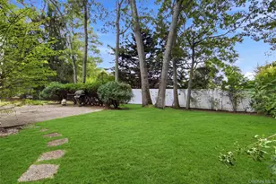 4 Smithtown Crescent, Smithtown, NY 11787 - Photo 21